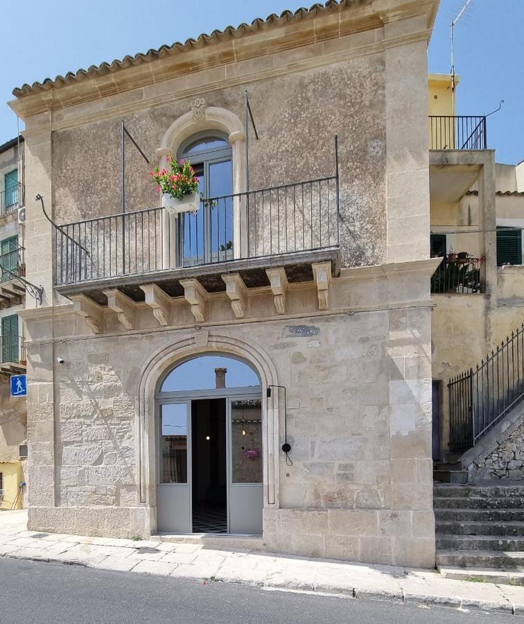 Super Giu Ragusa Exterior foto